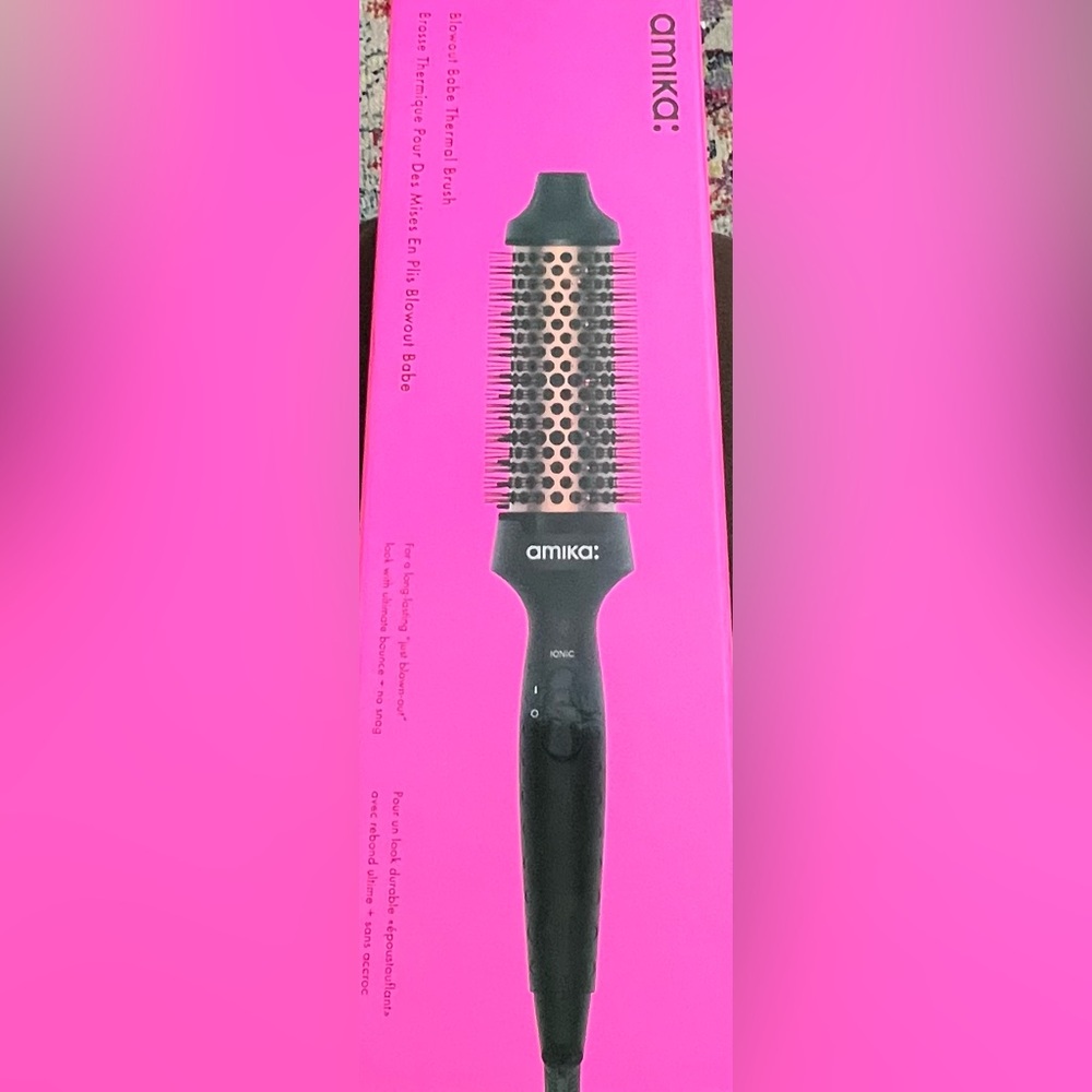 Amika blow out babe thermal brush. New.